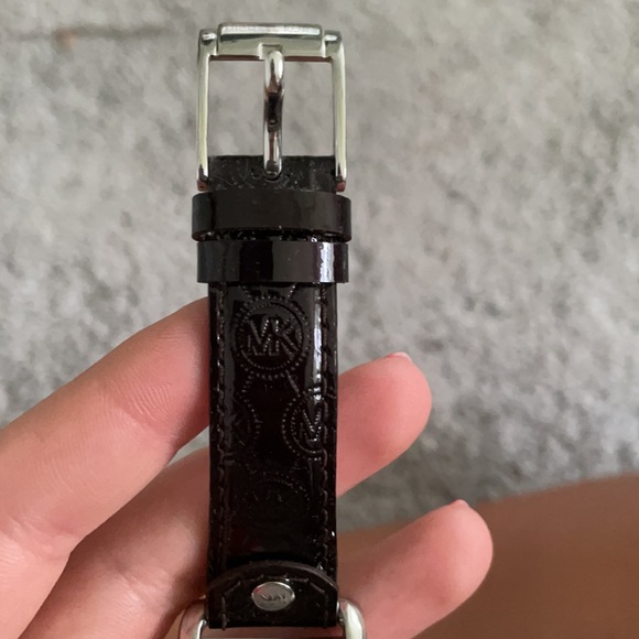 Michael Kors silver and patent leather watch main image 4